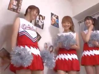 3 sangat besar tetek nipponese cheerleaders berbagi ketimun