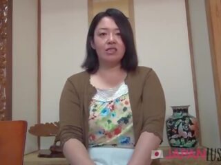 Lubben grown japansk femme fatale elsker pecker indoors og utendørs