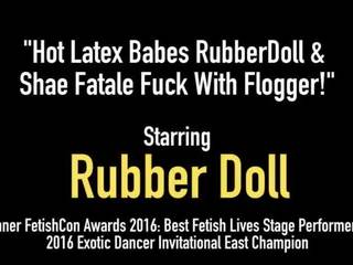 Hot latek babes rubberdoll & shae fatale fuck with flogger!